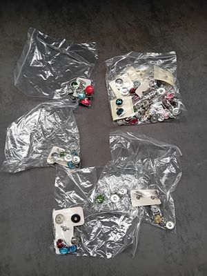 A Collection of Five Bags of Assorted Interchangeable Snap Button Jewelry Components. A 