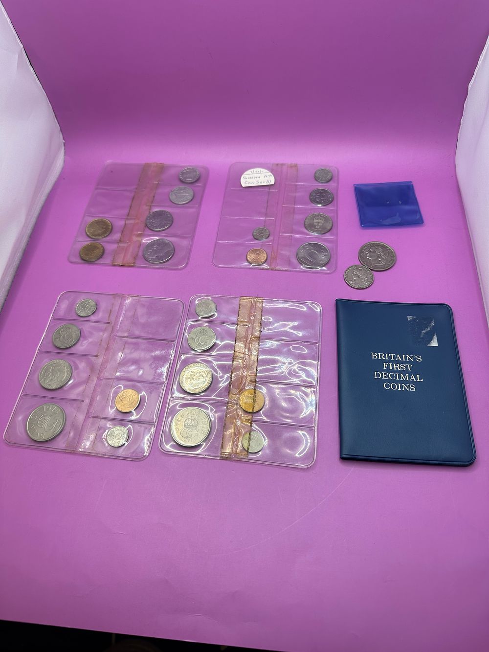 Lot 376: Mixed lot of coin sets, 4 x Sweden...