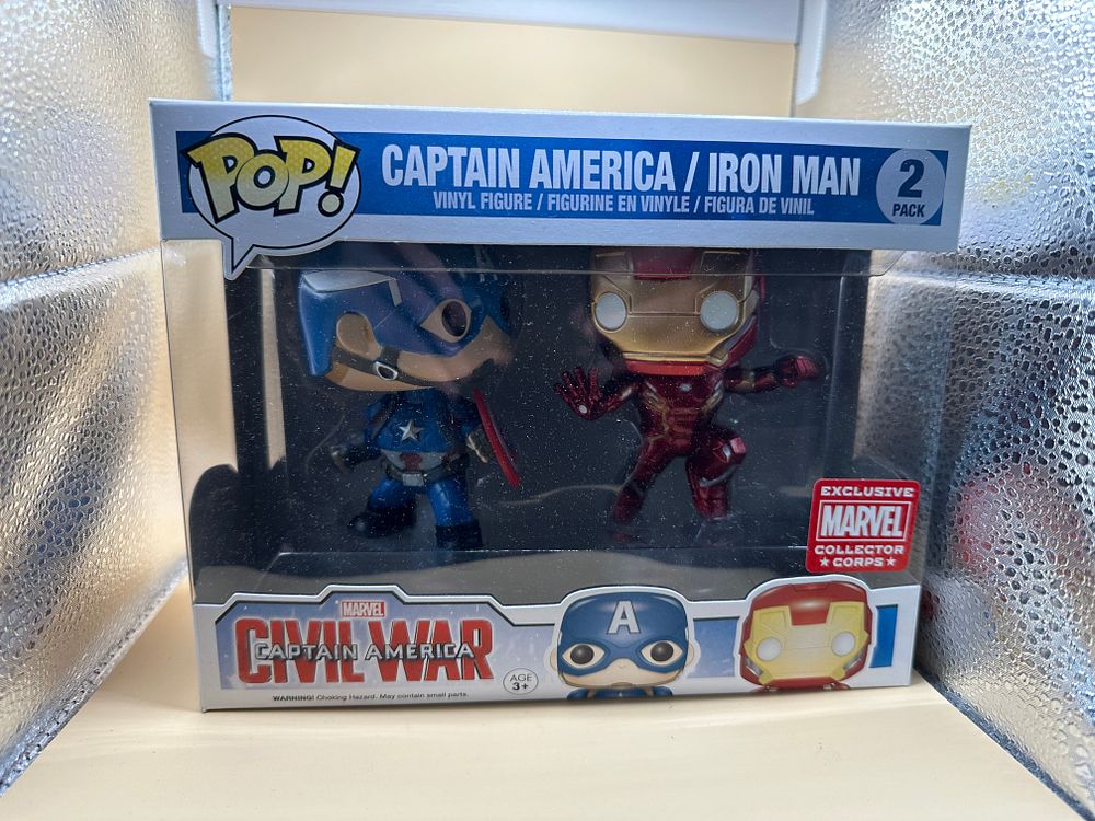 Lot 624: Funko Pop! Marvel Captain America: Civil War Captain America & Iron Man Exclusive Collector Corps 2-Pack