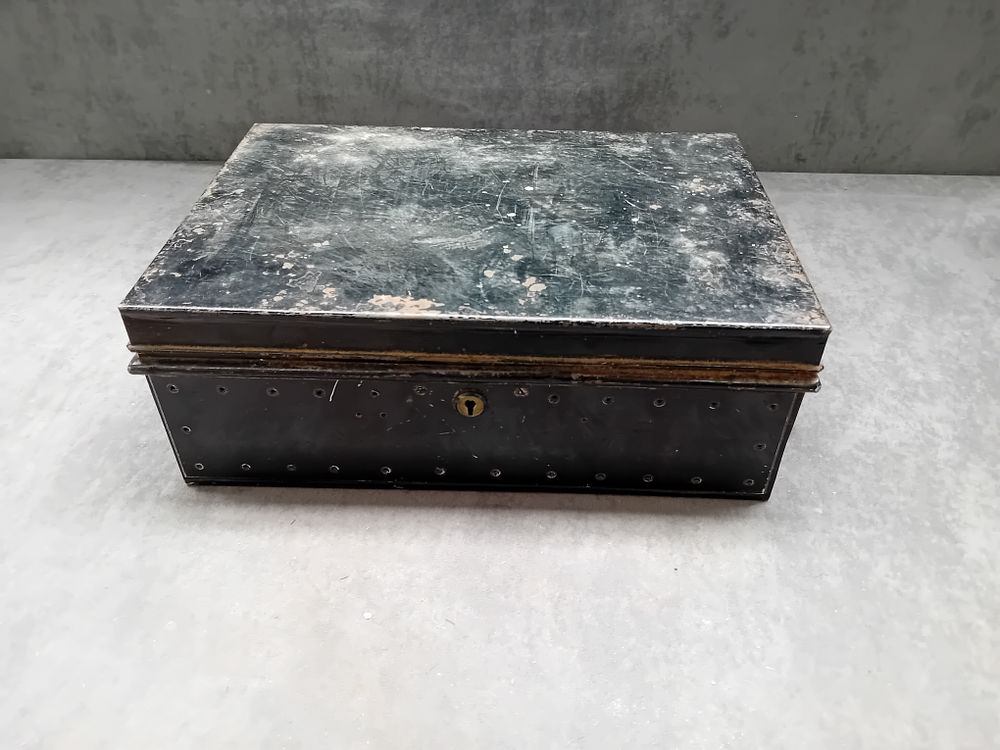 Lot 630: Vintage Metal Deed Box no key as pictured