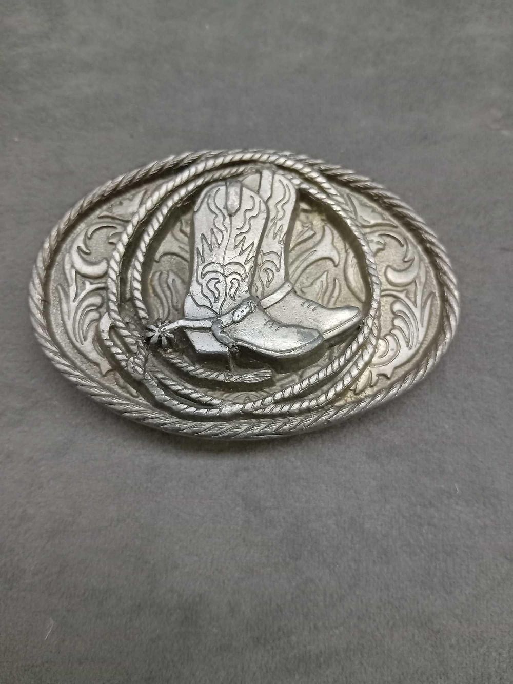 Lot 941: Buckles of America masterpiece collection BA-435 as pictured