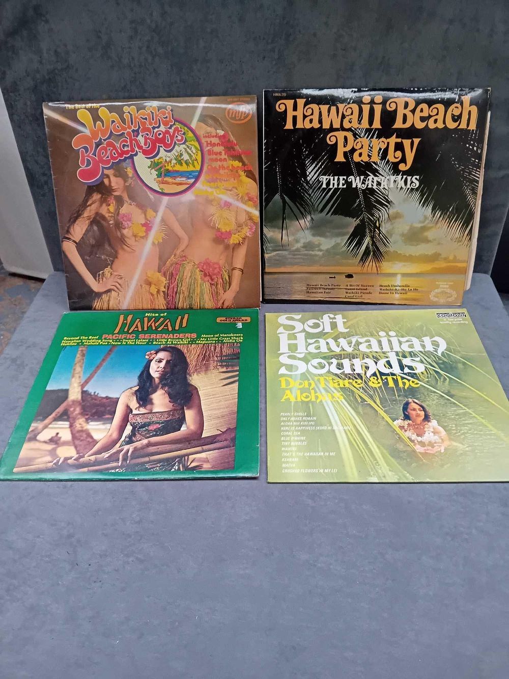 Lot 981: 4 x hawaiian vinyls as pictured