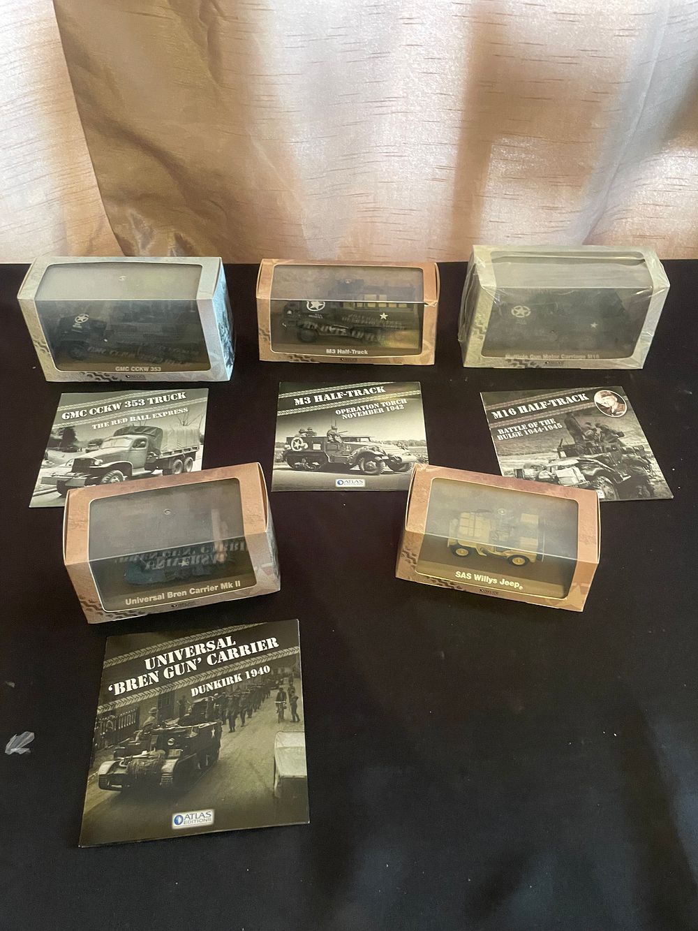Lot 512: Five Atlas Editions 1/43 Scale Die-Cast Military Vehicles