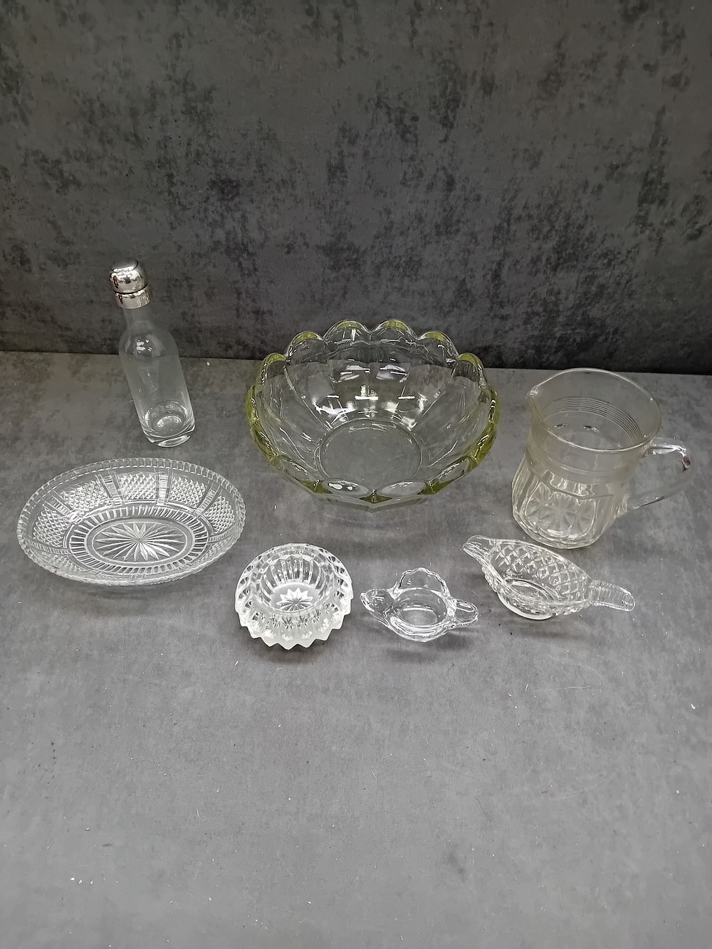 Lot 193: A Group of Pressed Glassware, including a US Glass Galloway / Virginia Yellow Stain Bowl