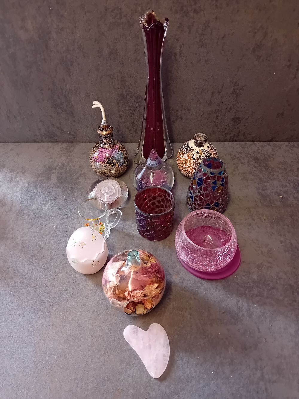 Lot 218: Mixed lot of glassware as pictured