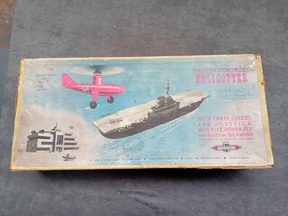 Lot 669: Nulli Secundus Vintage remote control helicopter