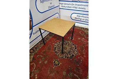 Item 7x Square Dining Table With wooden Top On a black Metal Base 75 x 75 x 70cm ( Loc VIN2065)