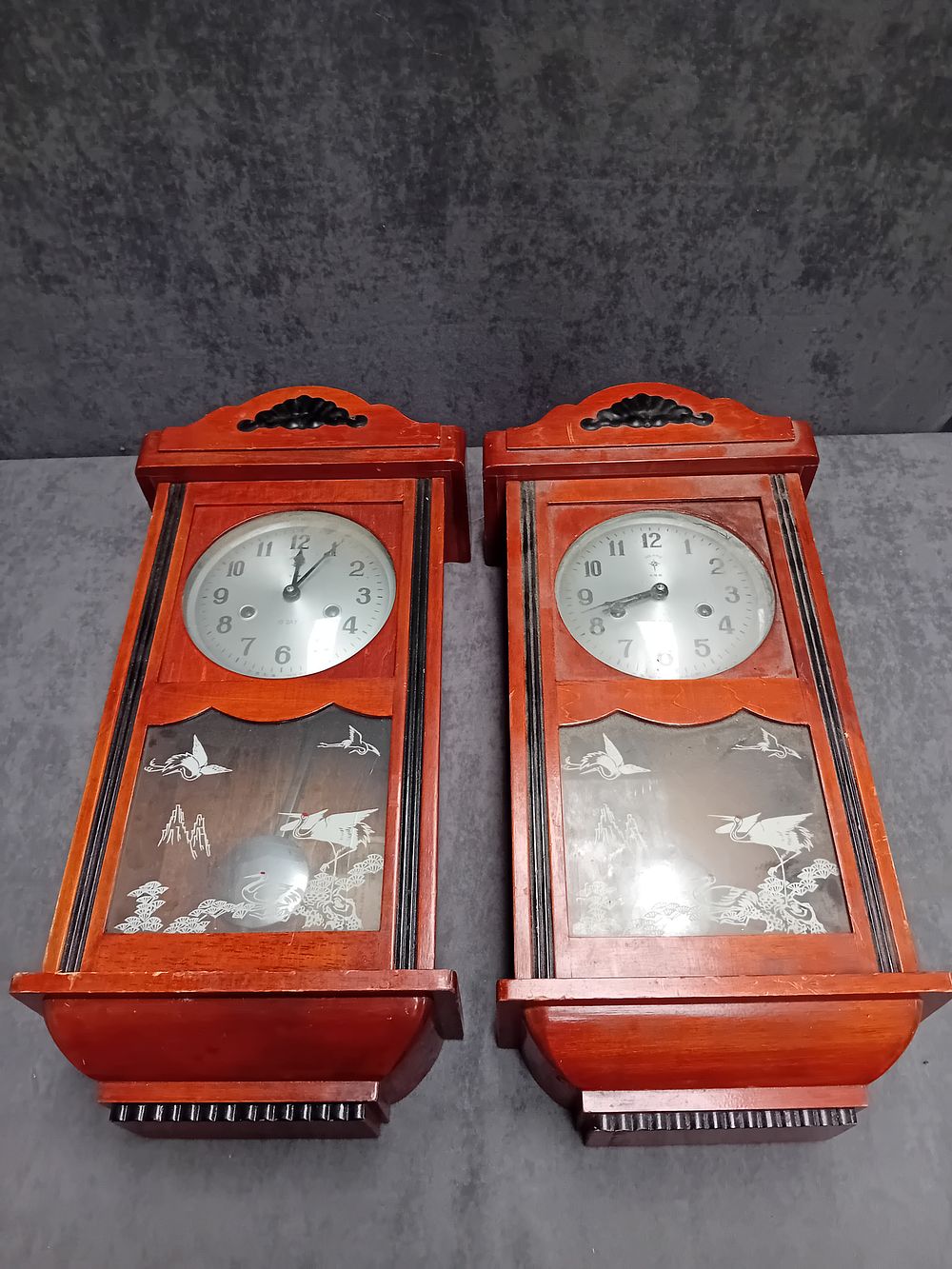 Lot 239: A Matching pair of wall clock - Polaris...