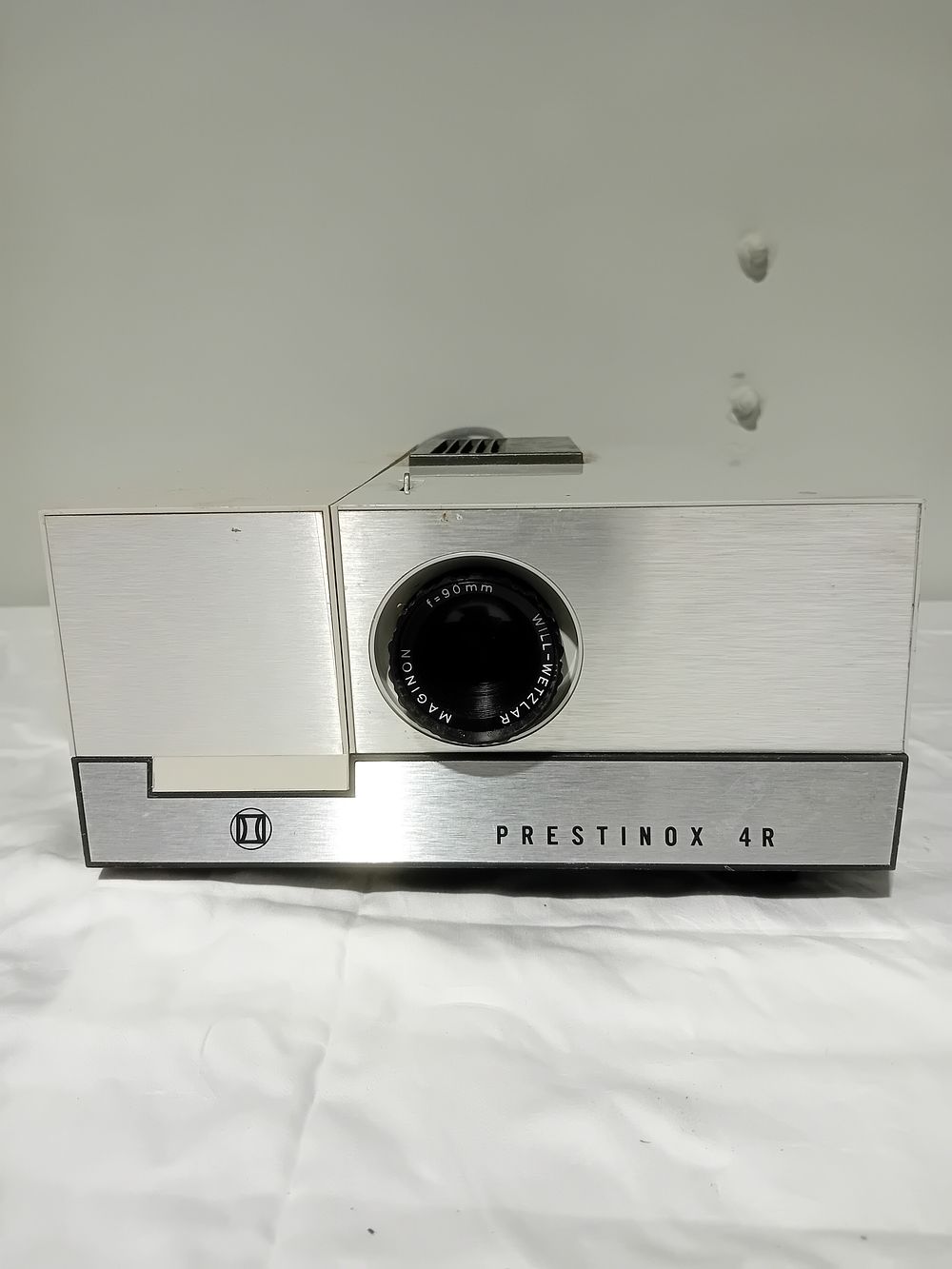 Lot 348: Prestinox 4R projection unit model no. 269281 made...