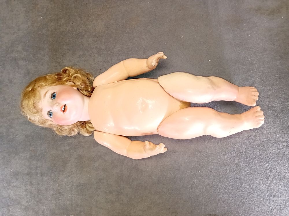 Lot 693: VINTAGE COMPOSITE BABY DOLL WITH BLONDE HAIR
