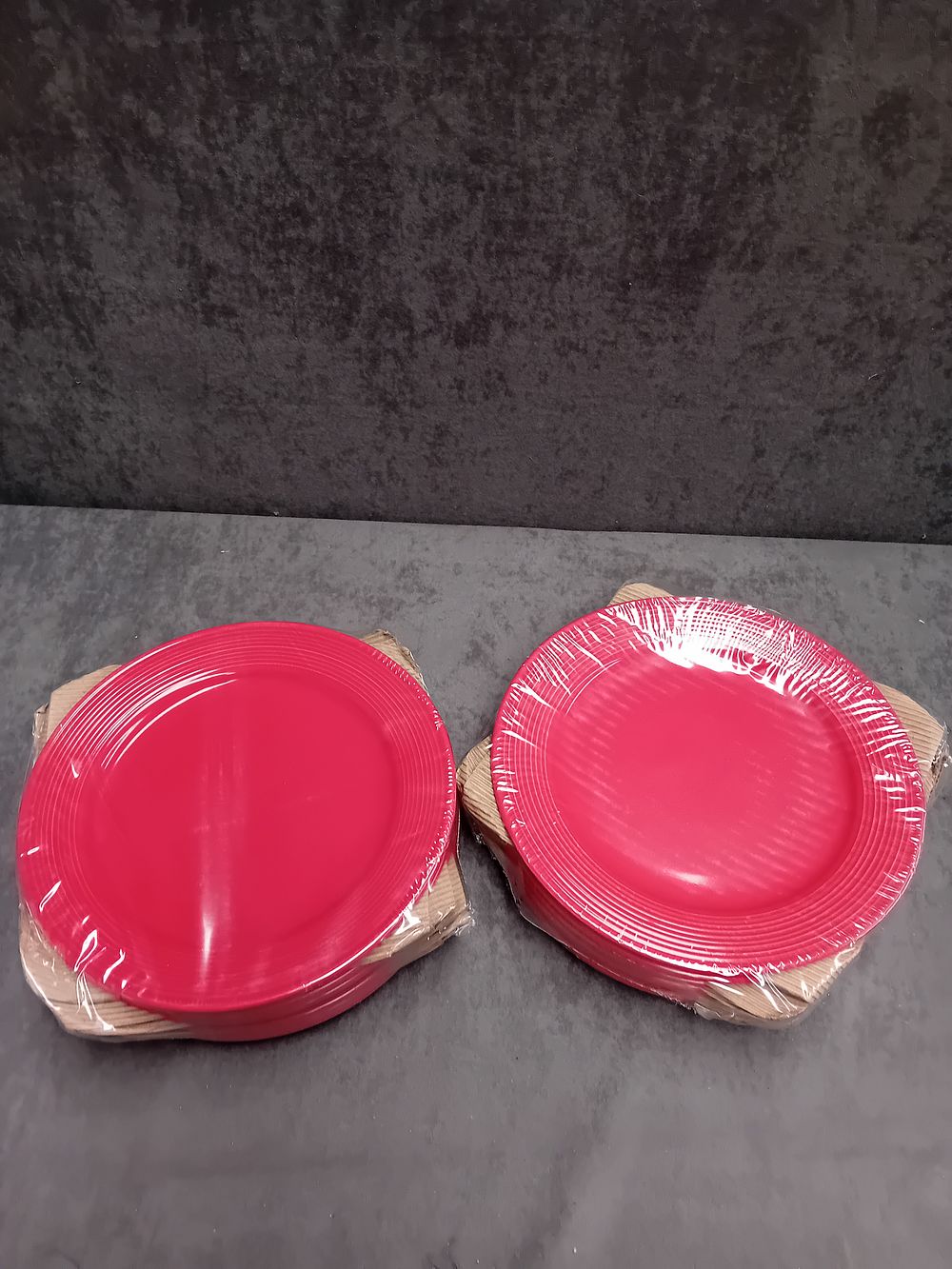 Lot 152: Lot of 12 red plates as pictured 