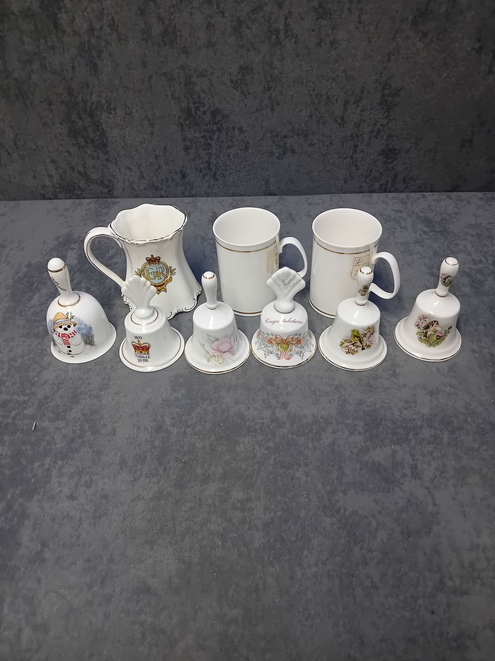 Lot 170: Mixed lot of Chinaware containing 6 China bells...