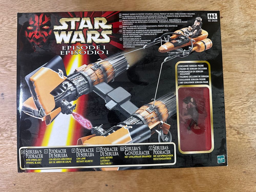 Lot 175: Star Wars Episode I Sebulba's Podracer with Exclusive Sebulba Figure by Hasbro