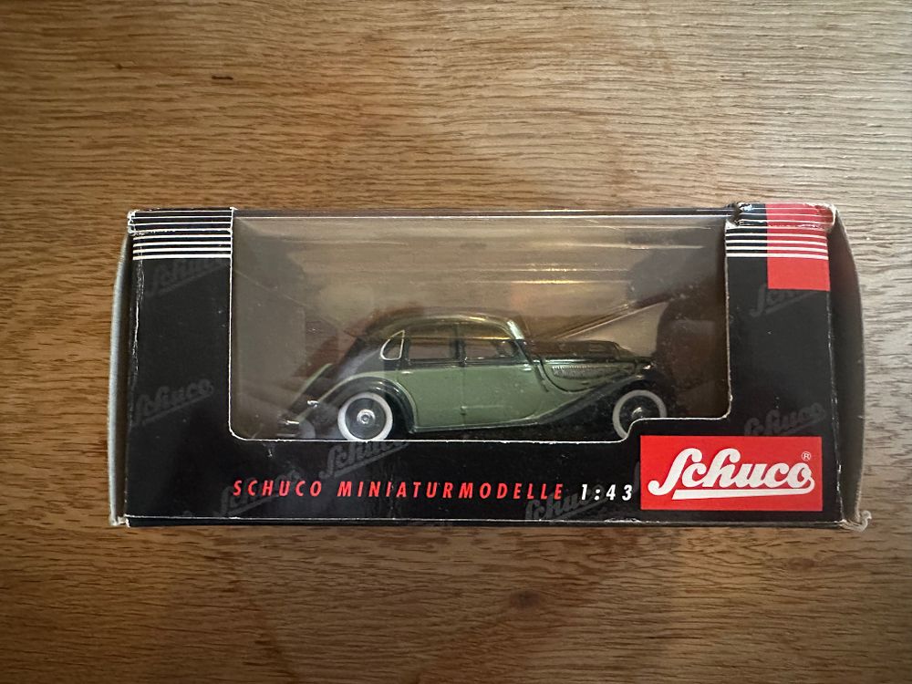 Lot 366: Schuco Miniaturmodelle 1:43 Scale BMW 335
