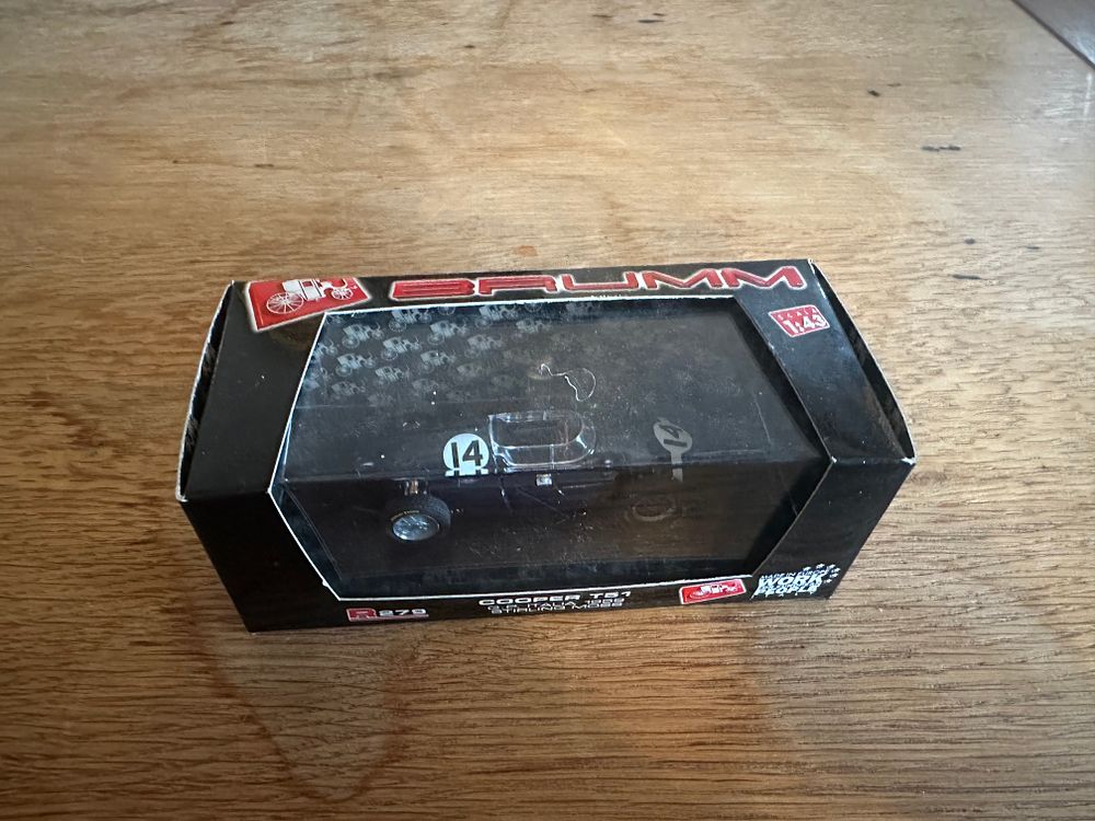 Lot 368: Brumm 1:43 Scale Cooper T51 Stirling Moss G.P. Italia 1959 Racing Car