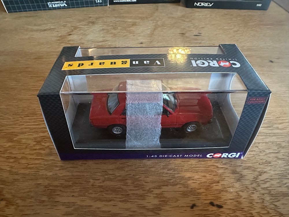 Lot 371: Corgi Vanguards VA11919 1:43 Ford Cortina Mk4 2.0S in Venetian Red