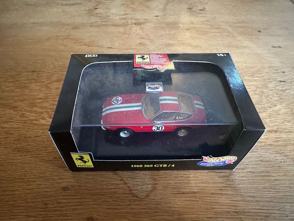 Lot 374: Hot Wheels Collectibles 1:43 Scale 1968 Ferrari 365 GTB/4 Die-cast Model Car
