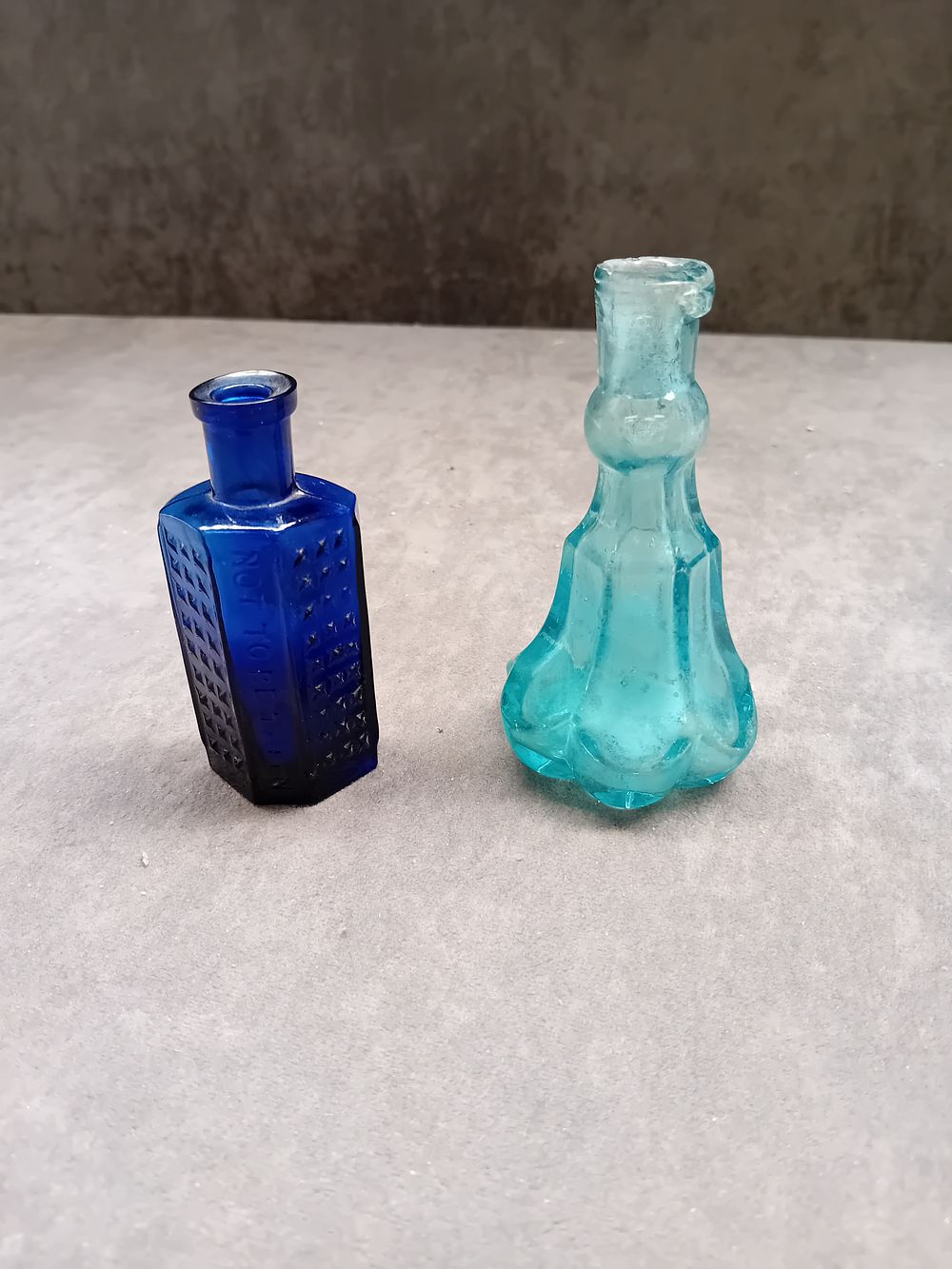 Lot 508: Lot of 2 Old Glass bottles 1 Morgan's...