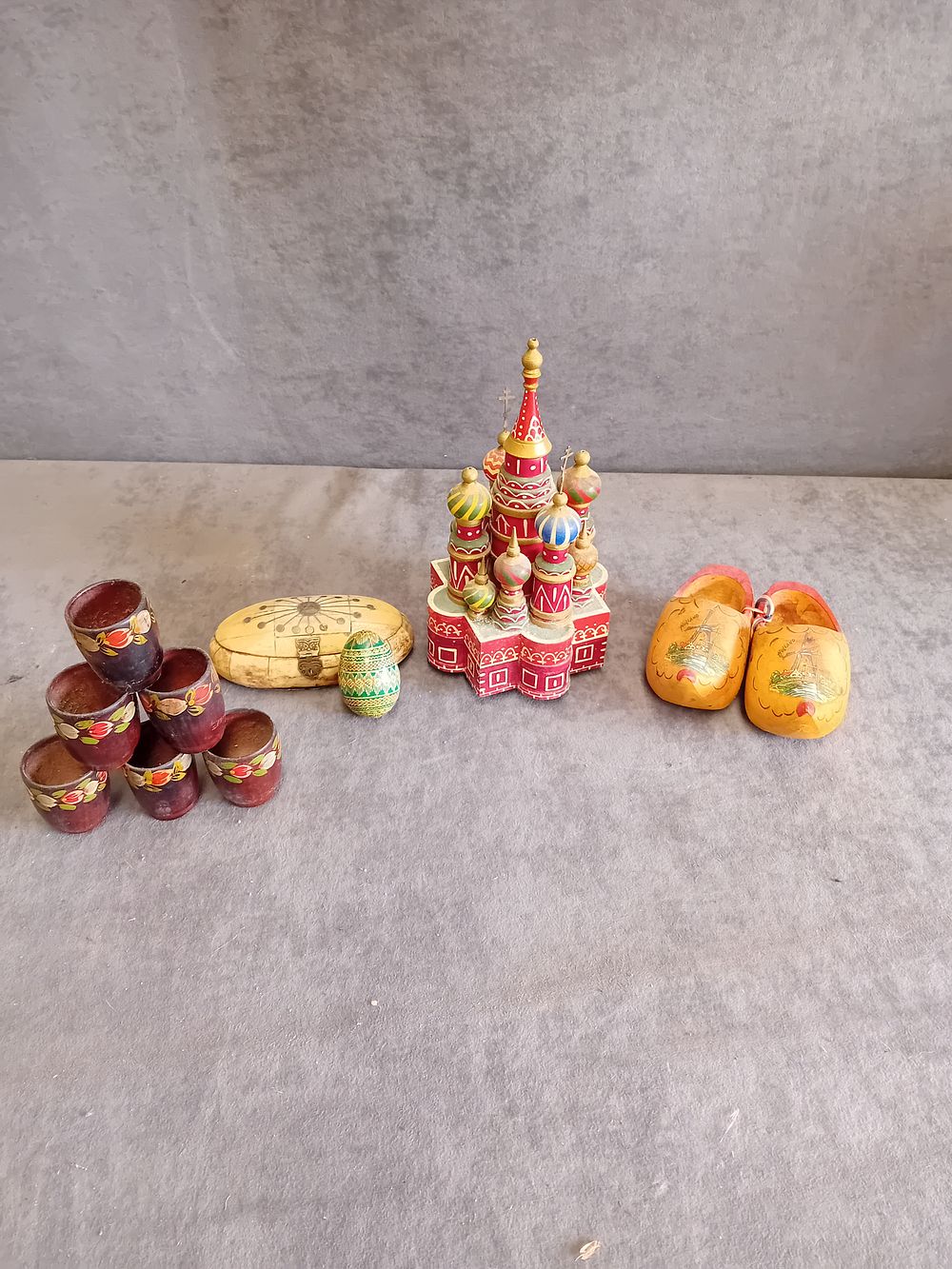 Lot 518: A Group of Russian and European Souvenir Decorative Items Including a St. Basil's Cathedral Music Box