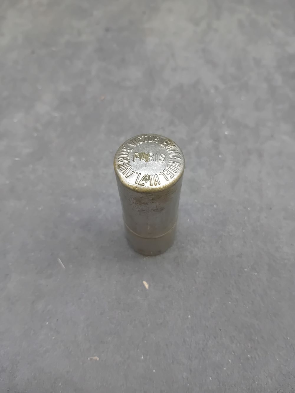 Lot 559: A Vintage Lancosme Algocratine Paris Medical Container