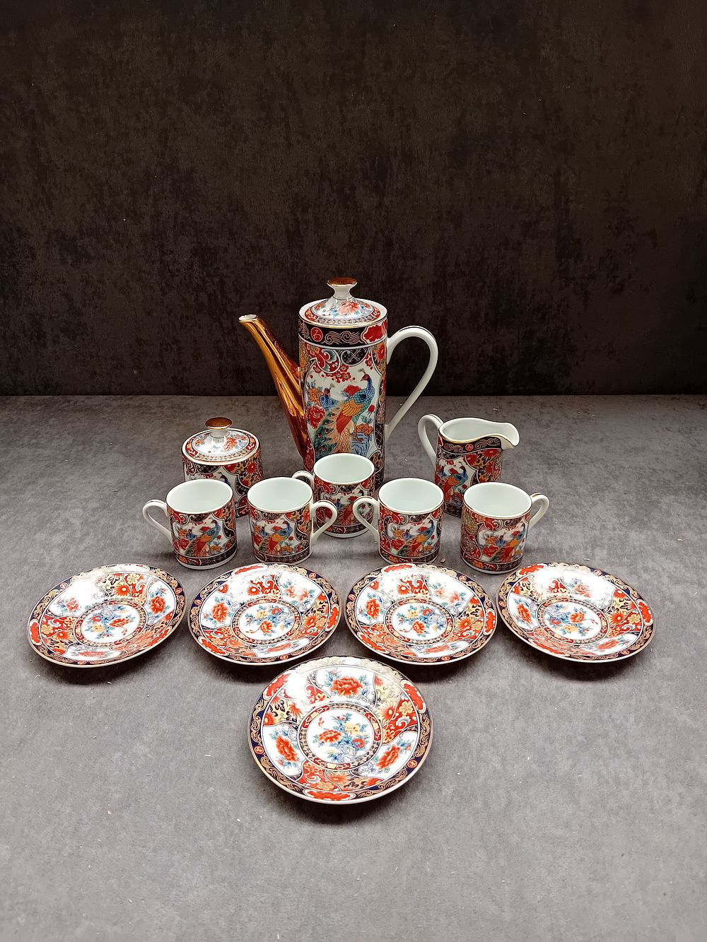 Lot 612: Japanese Tea Set, this lot includes. Tea Pot,...