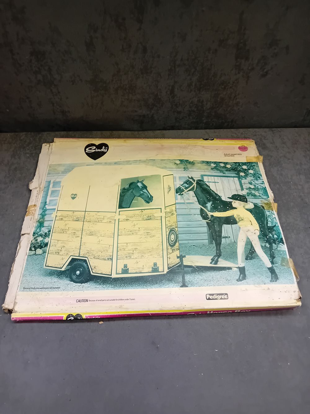 Lot 222: Vintage Pedigree Sindy Horse Box Trailer Cardboard Box
