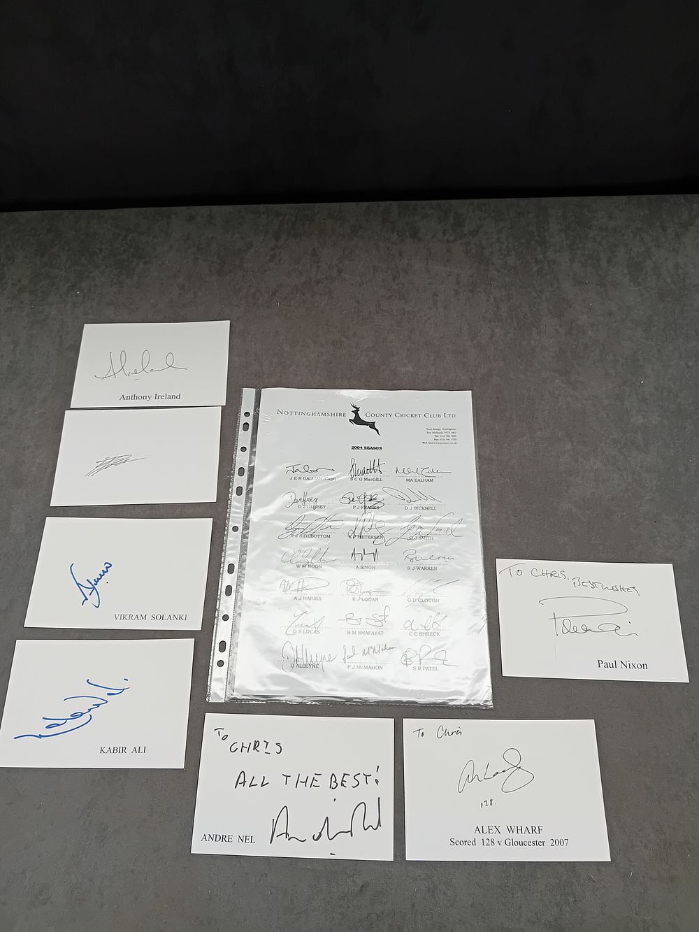 Lot 403: various cricket signatures. includes Nottingham team 2004 and...