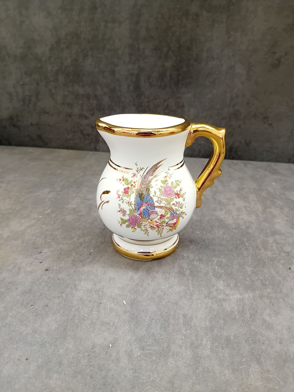 Lot 96: Feax Ceramics Bros Provatas 24K Gold Gilded Creamer, Corfu, Greece