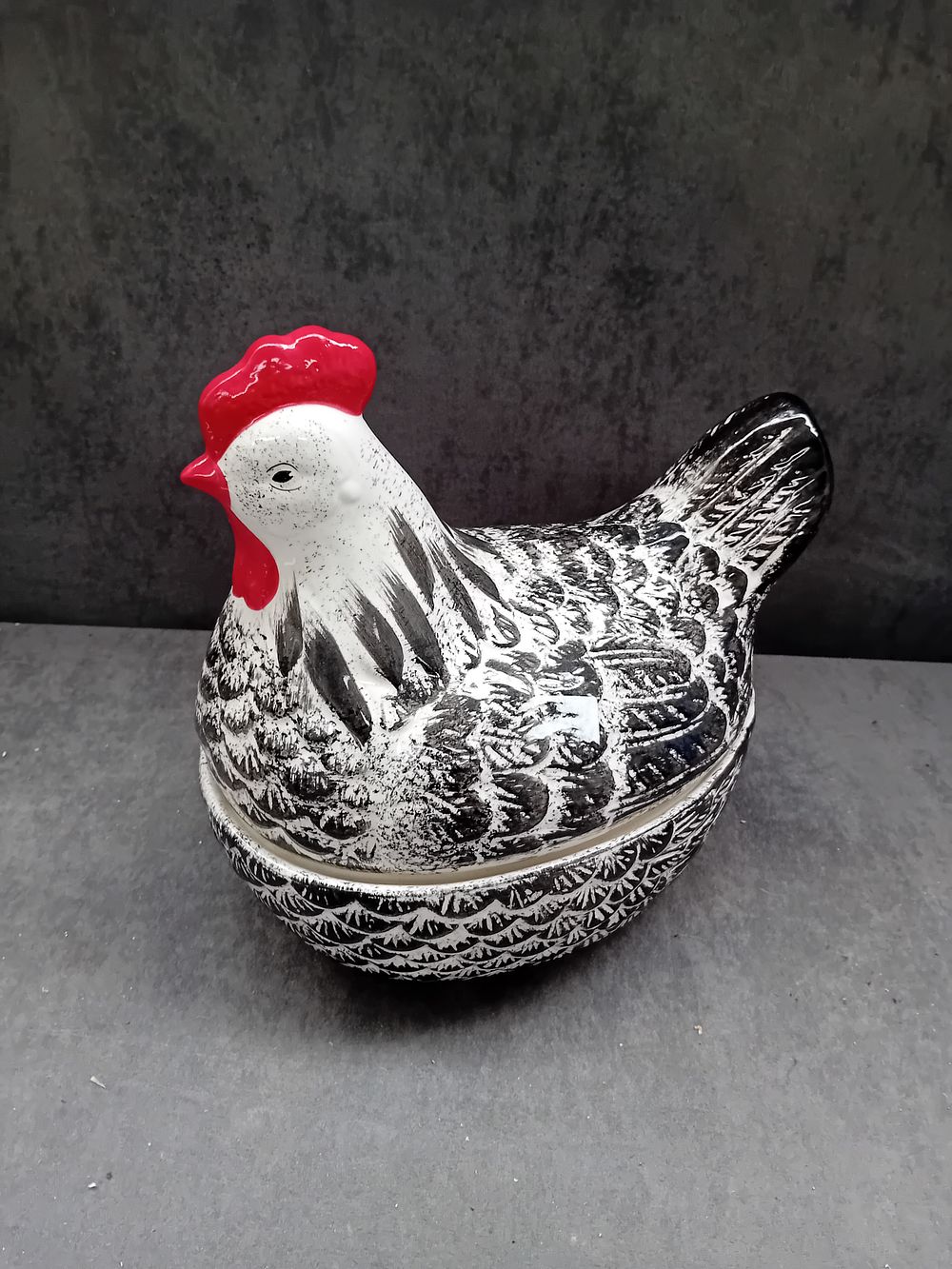 Lot 238: A 1980s Hand-Painted Black and White Ceramic 'Hen on Nest' Covered Dish