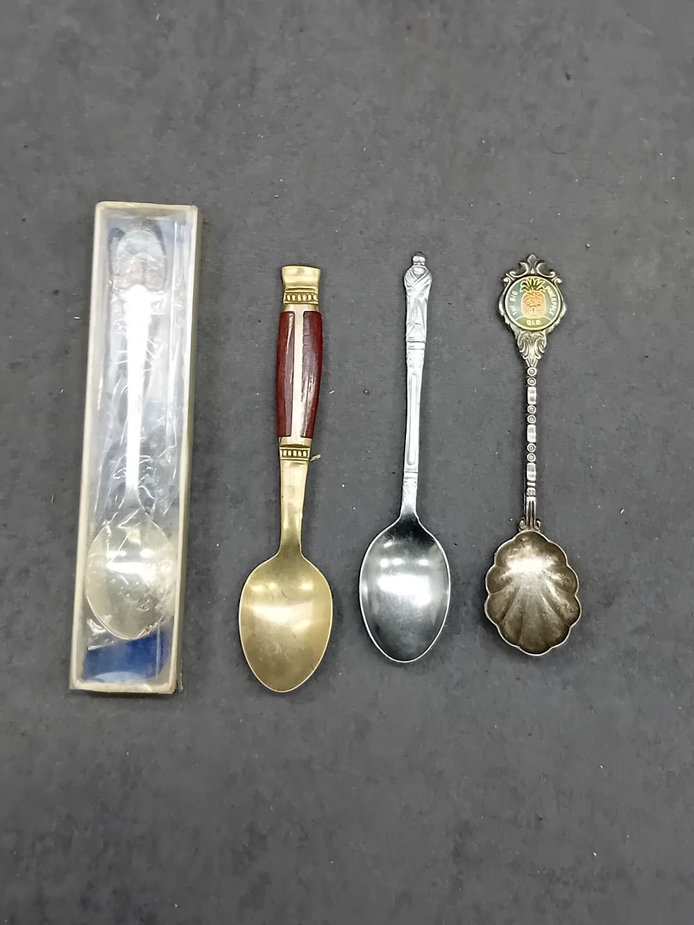 Lot 274: Mixed lot of 4 Tea Spoons as pictured