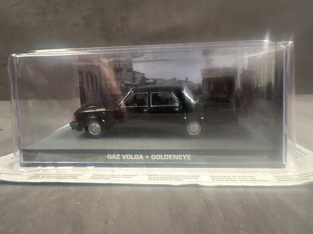 Lot 389: James Bond Car Collection GAZ Volga GoldenEye Model Car