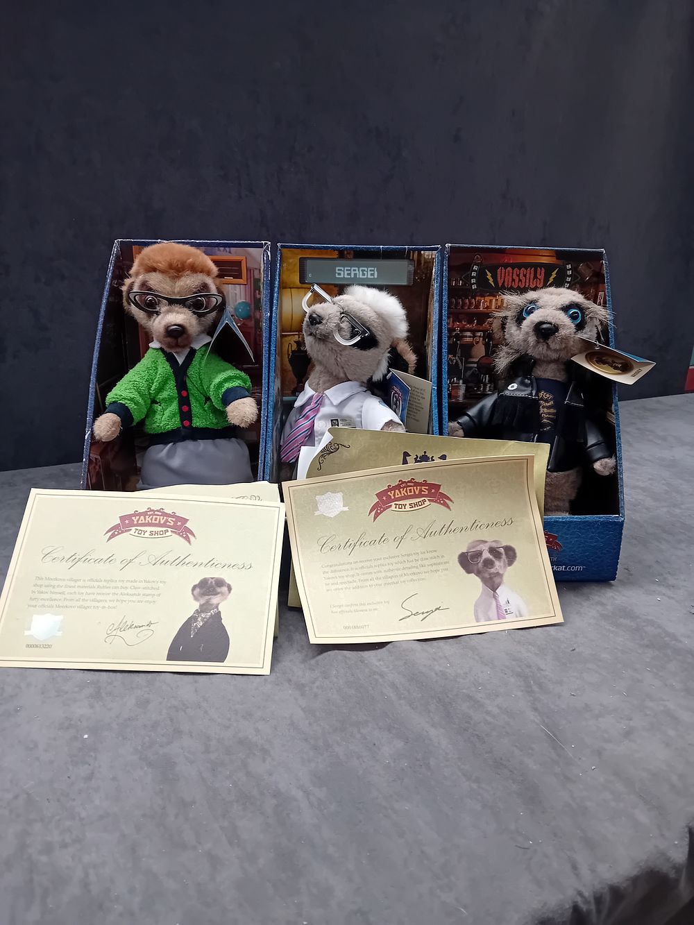 Lot 186: Lot of 3 Compare the Meerkat Plush collectable...
