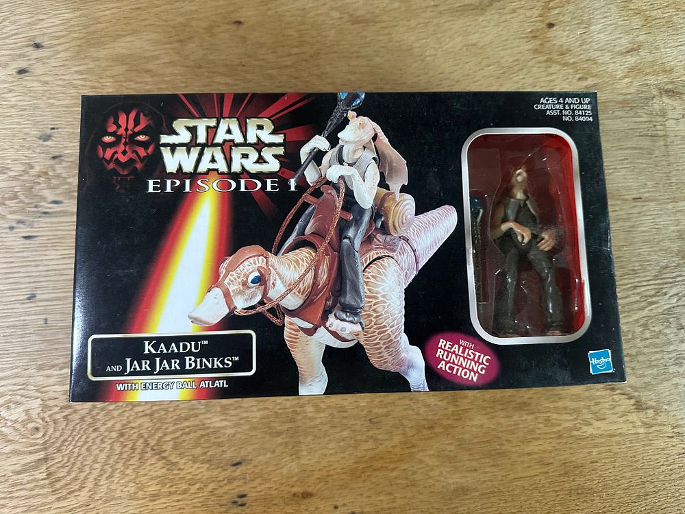 Lot 150: Hasbro Star Wars Episode I Kaadu and Jar Jar Binks Action Figure and Creature Set