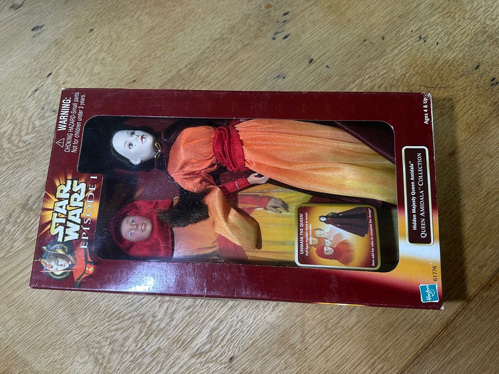 Lot 154: Hasbro Star Wars Episode I Hidden Majesty Queen Amidala Doll