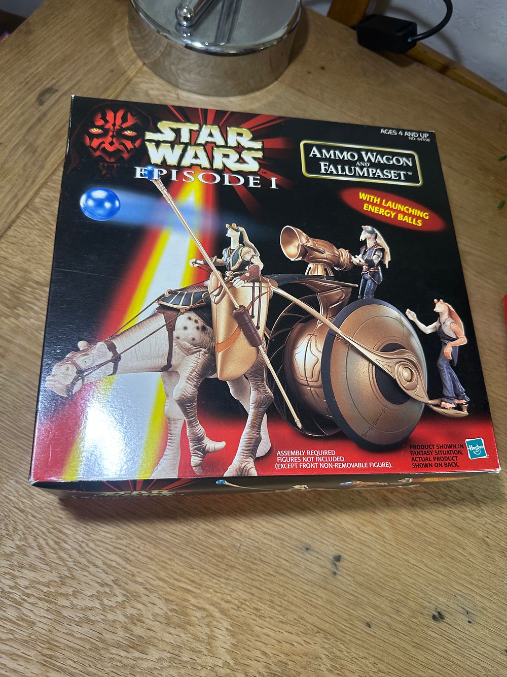 Lot 222: Hasbro Star Wars Episode I Ammo Wagon and Falumpaset Boxed Vehicle Set
