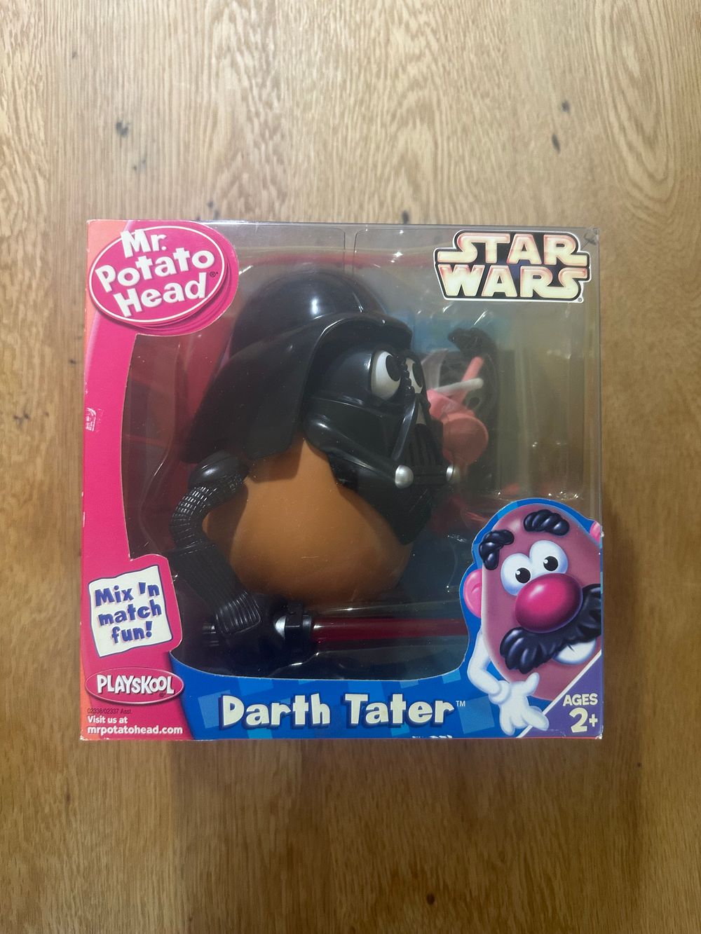 Lot 227: 2004 Playskool Mr. Potato Head Star Wars Darth Tater Figure