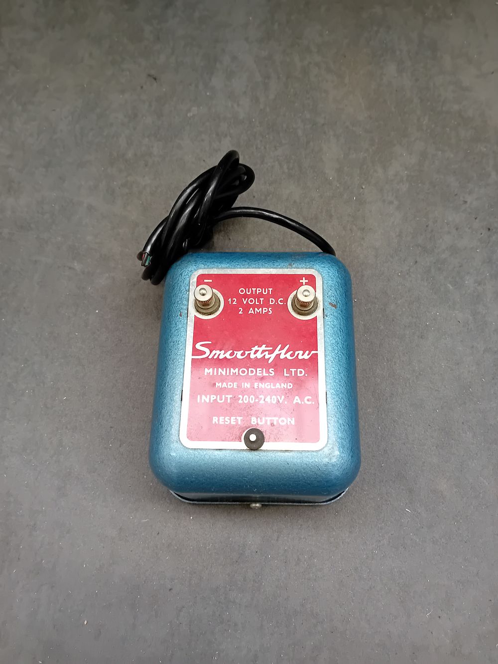 Lot 253: Vintage Minimodels Smoothflow Transformer-Rectifier Power Unit for Scalextric