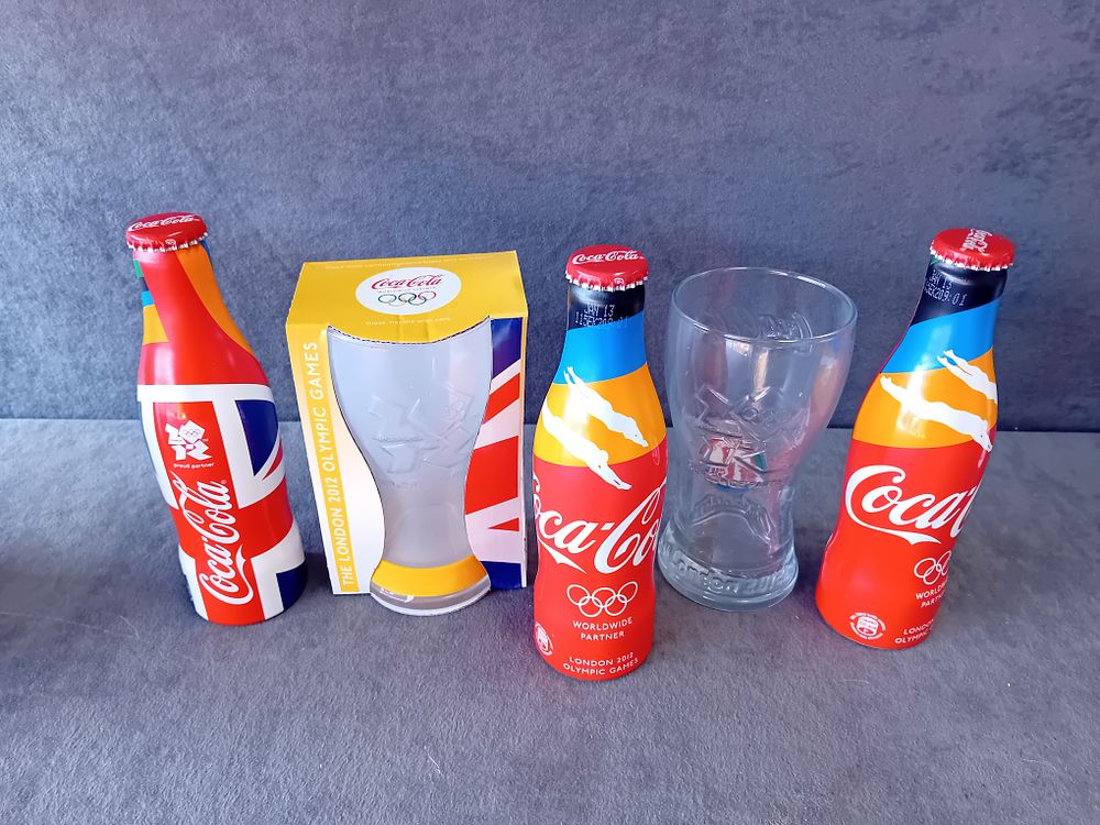 Lot 498: SIX LONDON 2012 OLYMPIC GAMES COCA-COLA COMMEMORATIVE ITEMS