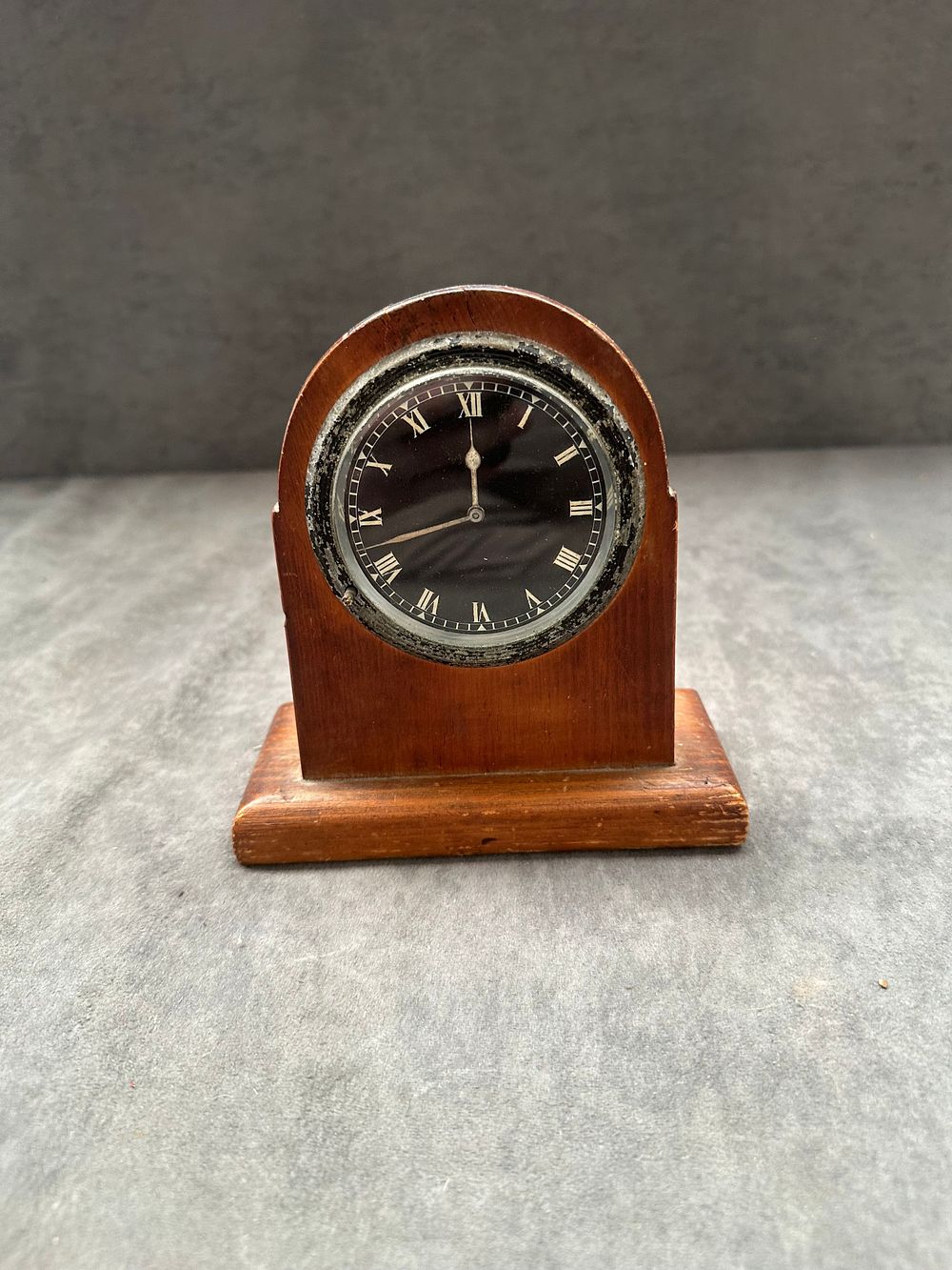 Lot 669: Small Arched Top Wooden Desk Clock Attributed to Jaeger