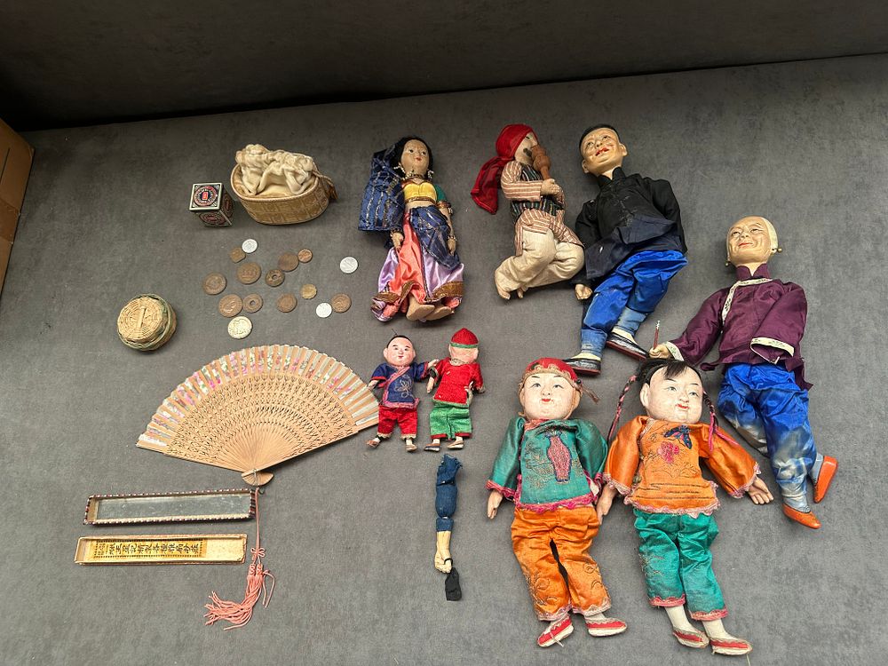 Lot 290: A Group of Vintage Chinese Cultural Items and Miscellaneous Collectibles
