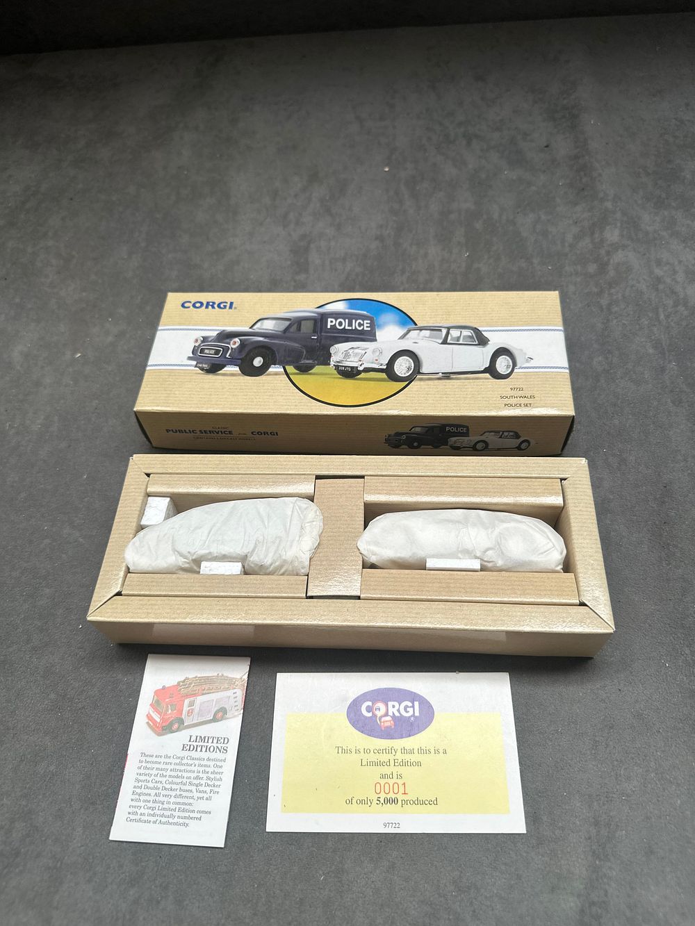 Lot 115: Corgi Classics Public Service South Wales Police Set Reference 97722 Limited Edition Number 0001 of 5000