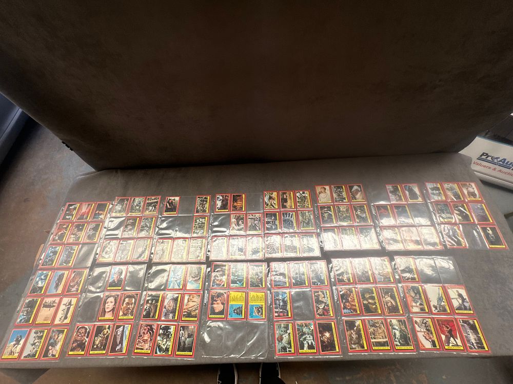 Lot 23: A Collection of Vintage Topps Star Wars Return of the Jedi Trading Cards, c.1983