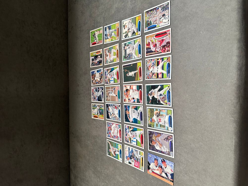 Lot 31: A Collection of 26 Major League Baseball Trading Cards Featuring 2012 Topps and 1991 Upper Deck