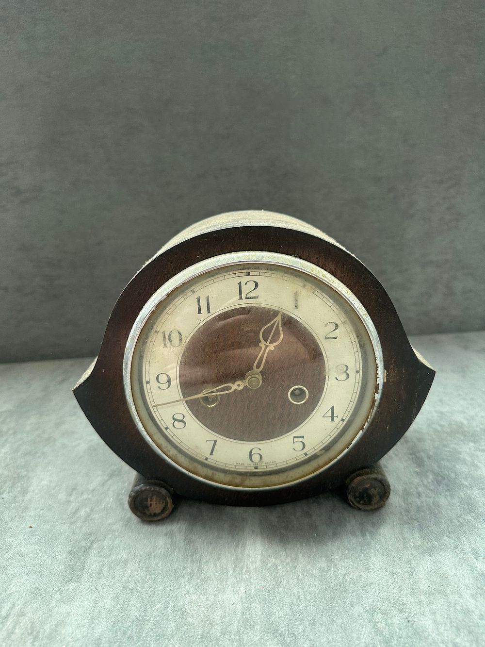 Lot 509: Smiths Enfield Mechanical Mantel Clock