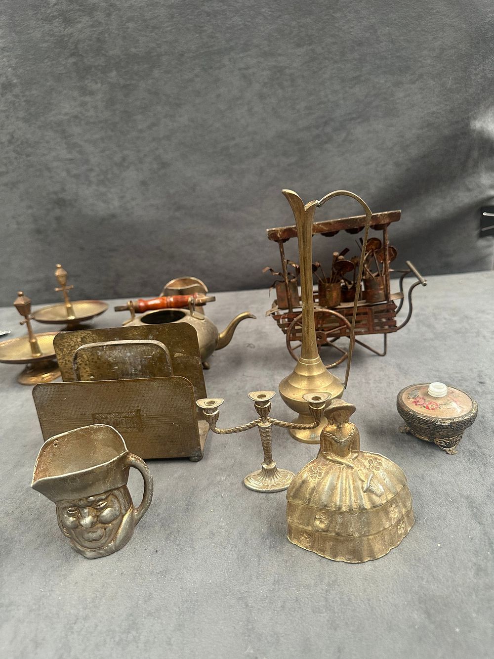 Lot 521: A Collection of Miniature Brass and Mixed Metal Decorative Items