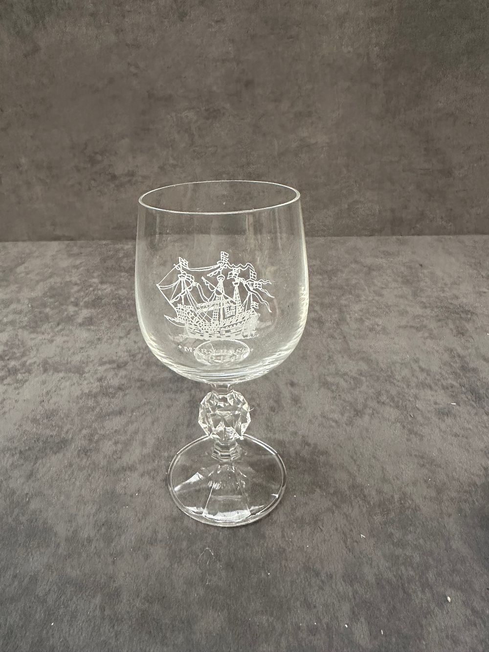 Lot 415: An Etched Glass Goblet Commemorating the Mary Rose