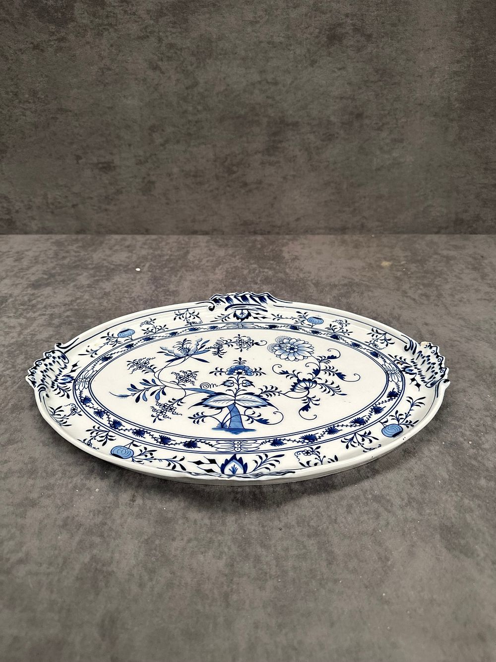 Lot 430: German Porcelain Oval Serving Platter in the Blue Onion Pattern