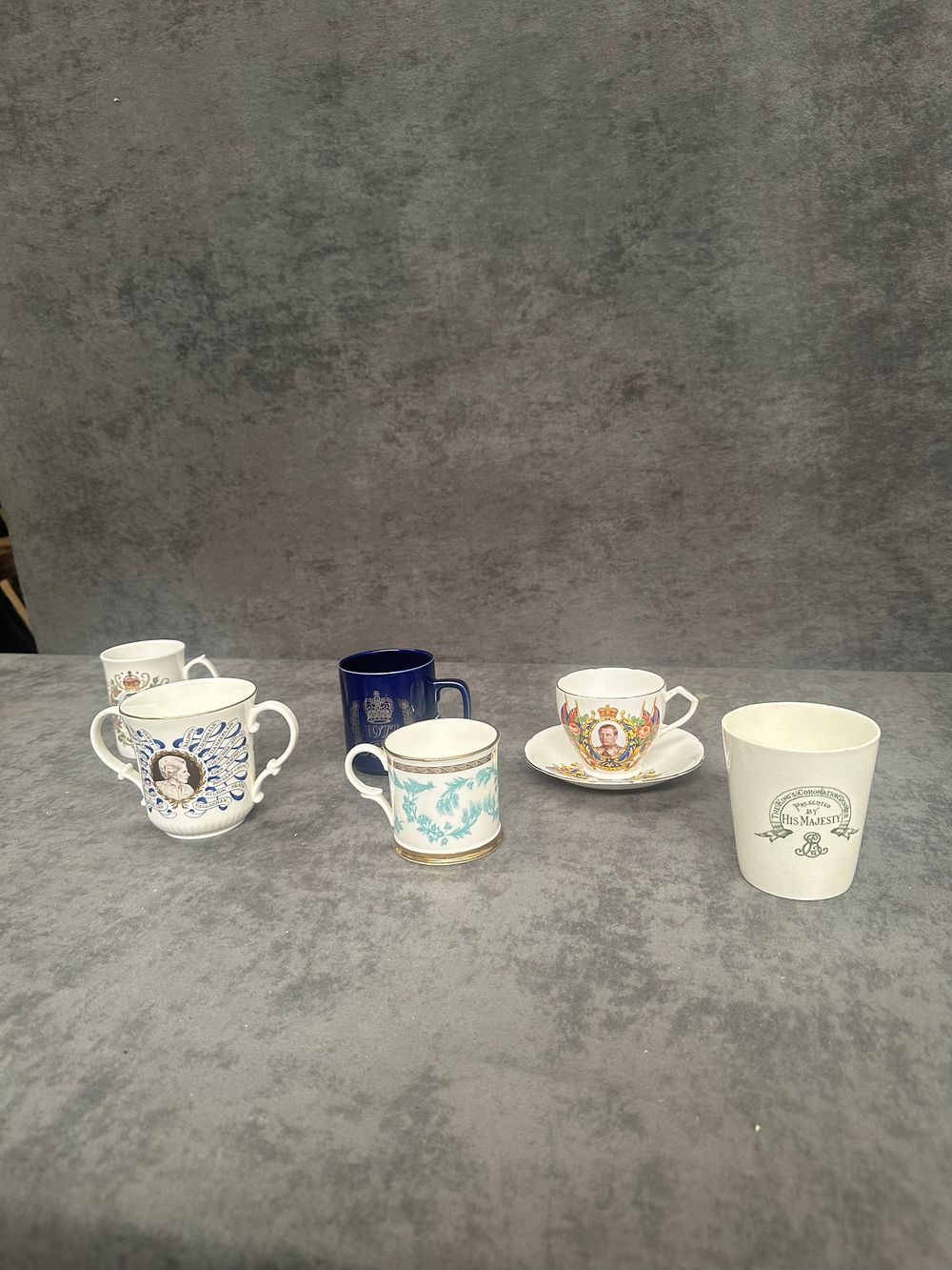 Lot 435: A Collection of British Royal Commemorative Ceramic Vessels