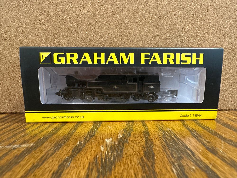Lot 195: Graham Farish N Gauge 372-753 Fairburn 2-6-4 Tank Locomotive 42267 BR Black Weathered
