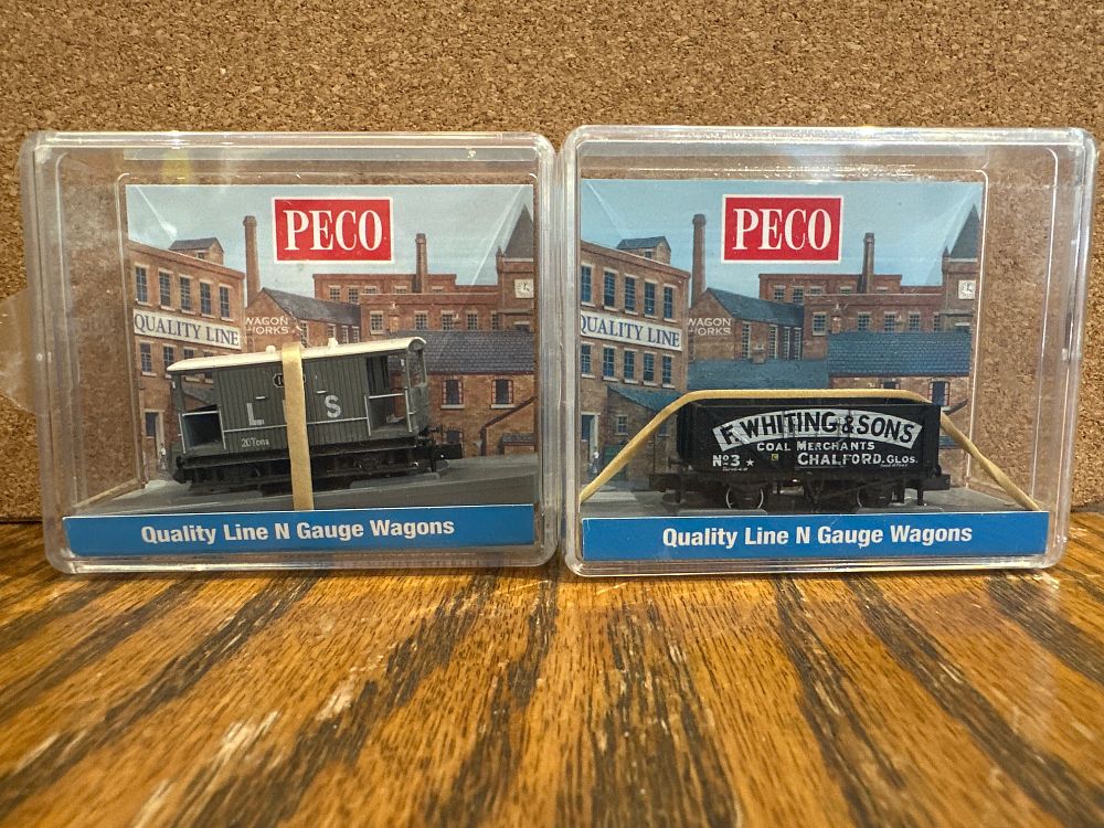 Lot 207: A Pair of Peco Quality Line N Gauge Wagons